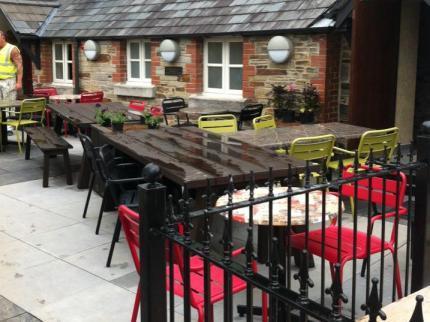 The Queen'S Head Wetherspoon 호텔 태비스톡 외부 사진
